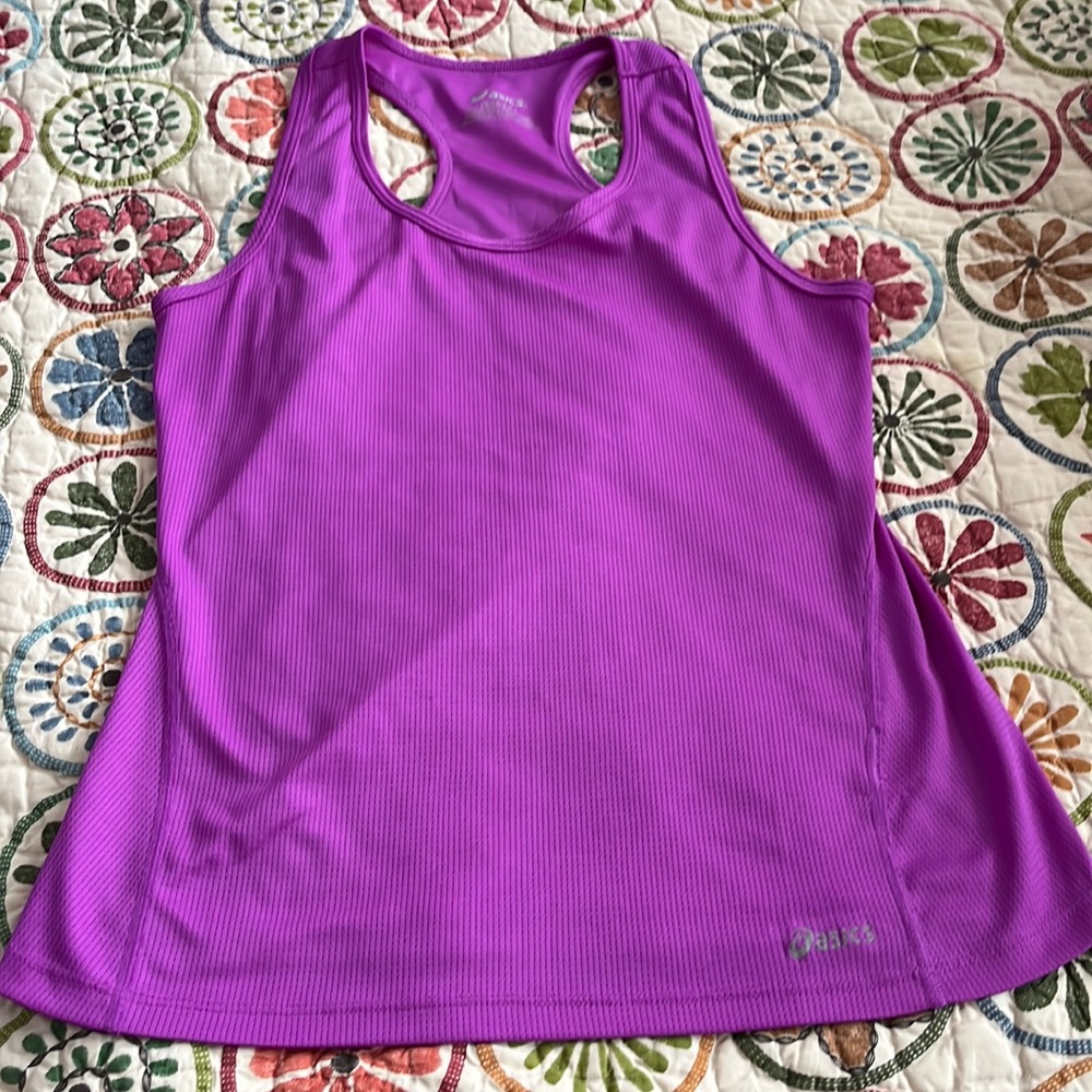 🏃🏻‍♀️ASICS running tank.  Size Small.